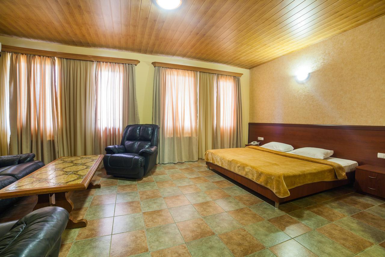 Zedazeni Hotel Mtsʼkhetʼa Zewnętrze zdjęcie